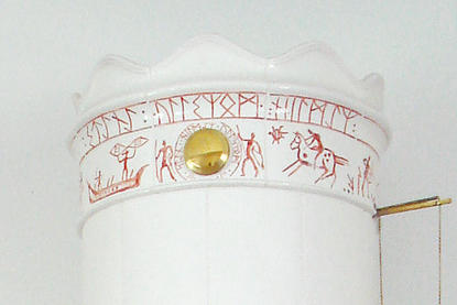 Handbemalung von schwedischem Kachelofen